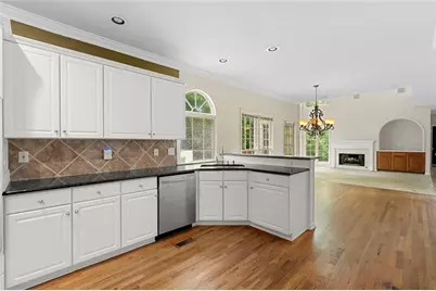 7326 Wood Hollow Way, Stone Mountain, GA 30087 - Photo 21