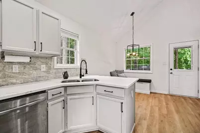 2823 Candler Run SW, Marietta, GA 30064 - Photo 15