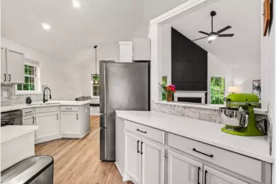 2823 Candler Run SW, Marietta, GA 30064 - Photo 17