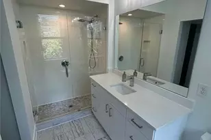 128 Peachtree Memorial Dr NW, Atlanta, GA 30309 - Photo 11