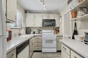 1624 Briarcliff Rd NE, Atlanta, GA 30306 - Photo 17