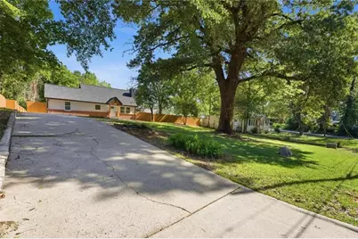 2681 Oldknow Drive NW, Atlanta, GA 30318 - Photo 3