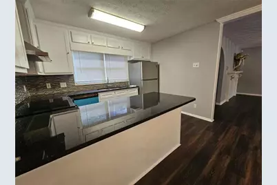 938 Charleston Court, Gainesville, GA 30501 - Photo 9