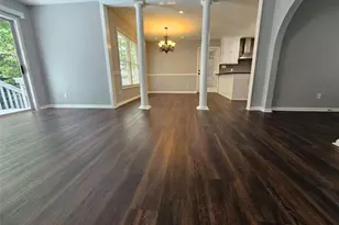 938 Charleston Ct, Gainesville, GA 30501 - Photo 3