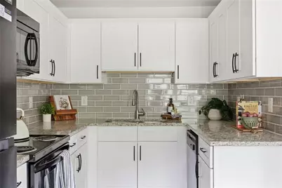 1311 Plaza Avenue SW, Atlanta, GA 30310 - Photo 11