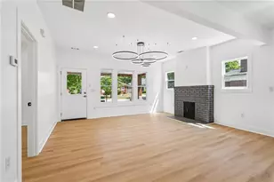 994 Katherwood Dr SW, Atlanta, GA 30310 - Photo 9