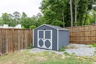 5825 April Dr, Sugar Hill, GA 30518 - Photo 33