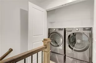 1903 Plainsboro Dr, Lithonia, GA 30058 - Photo 11