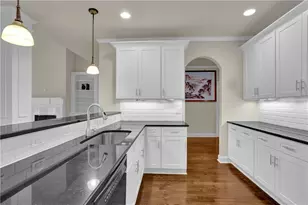 3735 Spalding Park Dr NW, Peachtree Corners, GA 30092 - Photo 17