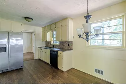 4007 Bontura Court, Stone Mountain, GA 30083 - Photo 13