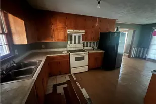 90 Club Cir, Stockbridge, GA 30281 - Photo 5