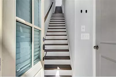 900 Brees Court NW, Atlanta, GA 30318 - Photo 17