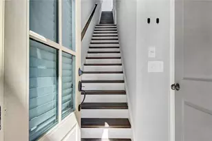 900 Brees Ct NW, Atlanta, GA 30318 - Photo 17