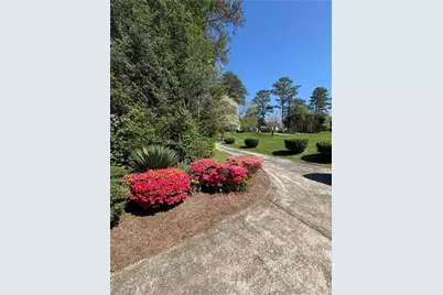 10160 N Coleman Road, Roswell, GA 30075 - Photo 5