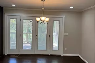 10160 N Coleman Rd, Roswell, GA 30075 - Photo 9