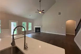 1036 Lakeview Oaks Ct, Grayson, GA 30017 - Photo 11