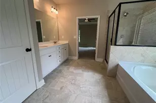 1056 Lakeview Oaks Ct, Grayson, GA 30017 - Photo 19