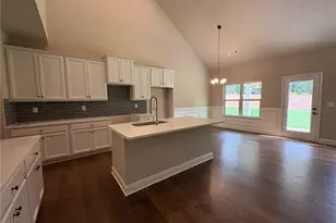 1036 Lakeview Oaks Ct, Grayson, GA 30017 - Photo 13