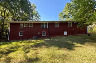 3722 Lindley Cir, Powder Springs, GA 30127 - Photo 23