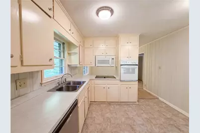 3722 Lindley Circle, Powder Springs, GA 30127 - Photo 11