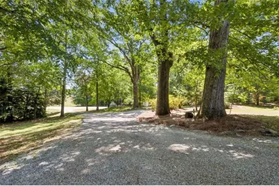 329 Gilbert Road, Jefferson, GA 30549 - Photo 5