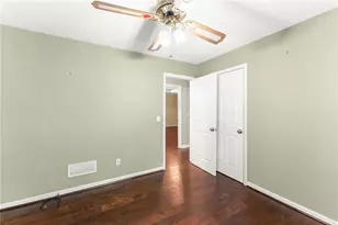 7095 Cogburn Rd, Cumming, GA 30028 - Photo 25