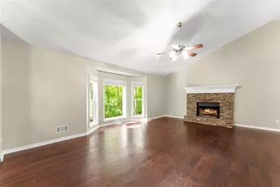 7095 Cogburn Road, Cumming, GA 30028 - Photo 5