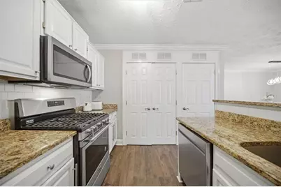 1381 Keys Crossing Drive NE, Brookhaven, GA 30319 - Photo 11