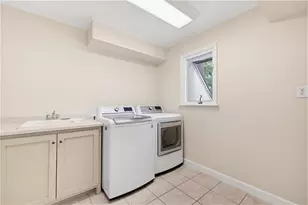 94 River Park Dr, Atlanta, GA 30328 - Photo 17