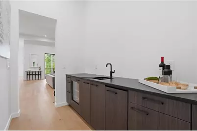 3293 Lenox Place NE, Atlanta, GA 30324 - Photo 13