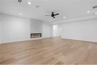 3293 Lenox Place NE, Atlanta, GA 30324 - Photo 33