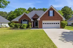 2820 Meadow Gate Way, Loganville, GA 30052 - Photo 1