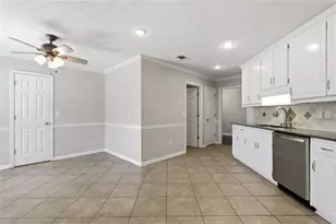 2820 Meadow Gate Way, Loganville, GA 30052 - Photo 15