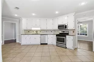2820 Meadow Gate Way, Loganville, GA 30052 - Photo 13