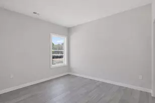 430 Dempsey Dr, Fayetteville, GA 30214 - Photo 13