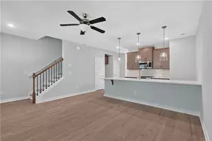 210 Maddux St, Fayetteville, GA 30214 - Photo 5