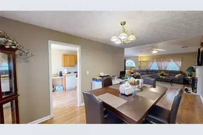 100 Hawthorn Drive, Carrollton, GA 30116 - Photo 9