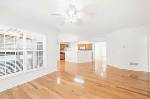 136 Churchcliff Dr, Woodstock, GA 30188 - Photo 11
