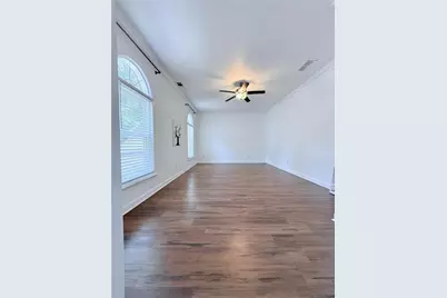 1085 Grace Hadaway Ln, Lawrenceville, GA 30043 - Photo 7