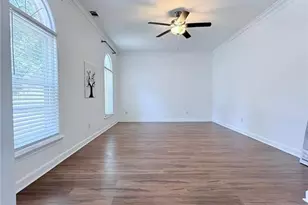 1085 Grace Hadaway Ln, Lawrenceville, GA 30043 - Photo 7