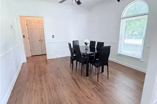 1085 Grace Hadaway Ln, Lawrenceville, GA 30043 - Photo 9