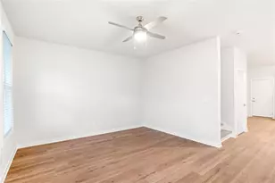 320 Dempsey Dr, Fayetteville, GA 30214 - Photo 7