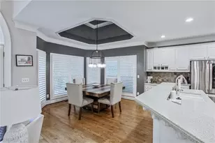 10605 Oxford Mill Cir, Johns Creek, GA 30022 - Photo 7