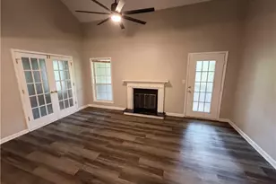 4491 Pineridge Cir, Atlanta, GA 30338 - Photo 3
