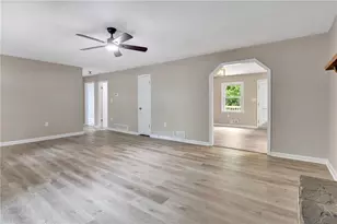 30 Laurie Ln, Covington, GA 30016 - Photo 11