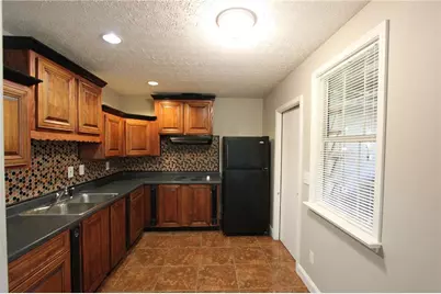 818 Springlake Road, Lawrenceville, GA 30045 - Photo 7