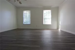 818 Springlake Rd, Lawrenceville, GA 30045 - Photo 27