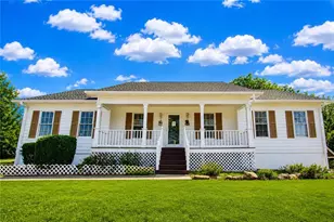 818 Springlake Rd, Lawrenceville, GA 30045 - Photo 1