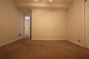 818 Springlake Rd, Lawrenceville, GA 30045 - Photo 17