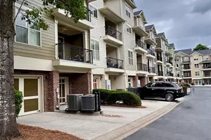 2728 Wander Ln, Alpharetta, GA 30022 - Photo 3